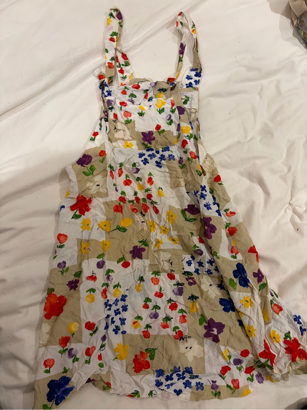 Jams World White Floral Apron with Beige Patchwork and Multicolor Flowers